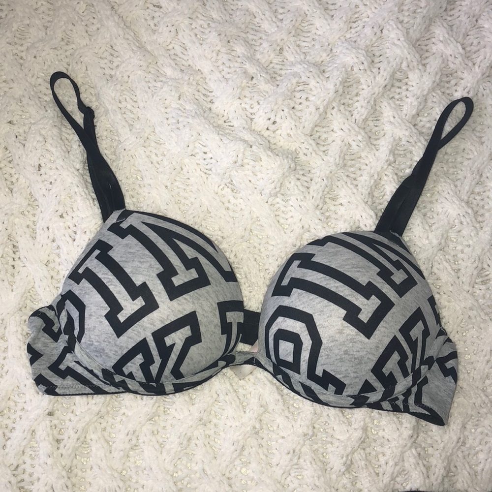 Wear everywhere super push up Victoria secret PINK